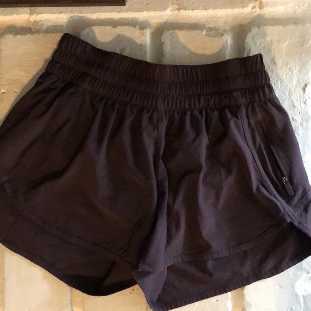 Lululemon size 8 shorts